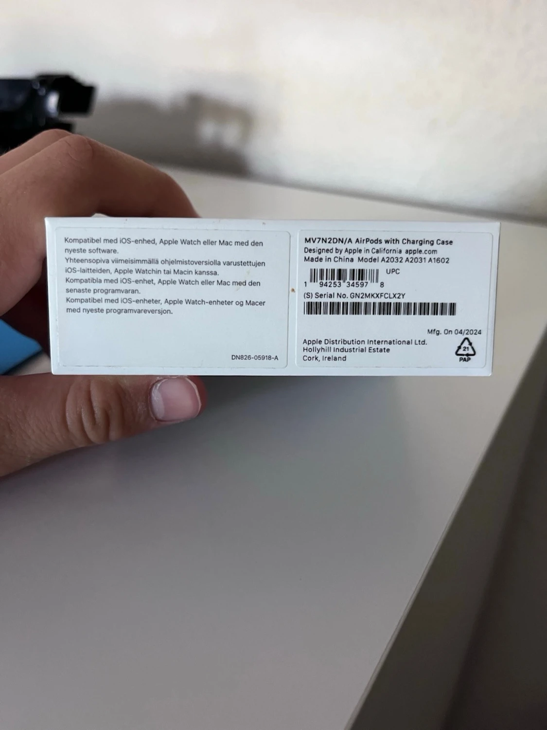 Apple AirPods gen 1 - 2