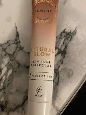 Lumene Natural Glow  - Knappt använd🤎 I färgen perfect tan