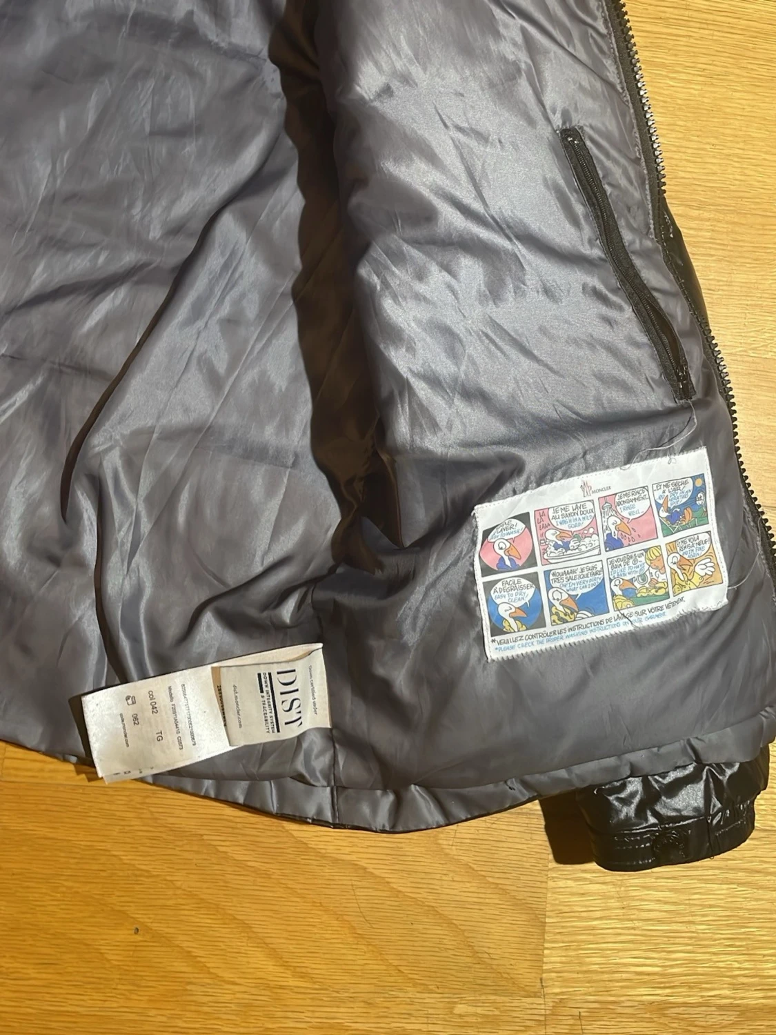 Svart dunjacka från Moncler - 5