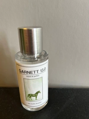 Garnett 13.0 Extrait de Parfum - Parfym från one bold chemist. Helt oanvänd!