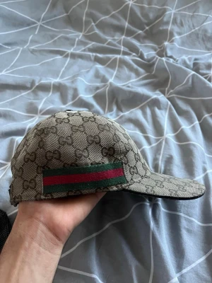 Beige gg - Gg keps perfekt för sommarn