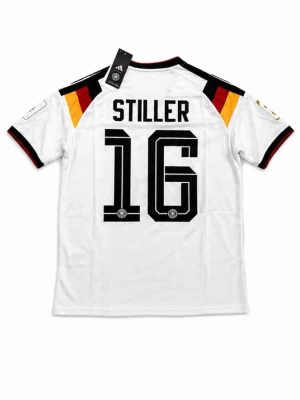 Tysklands matchtröja  - Helt oanvänd Tyskland matchtröja med Angelo Stiller på ryggen med nummer 16. Skriv vid funderingar!