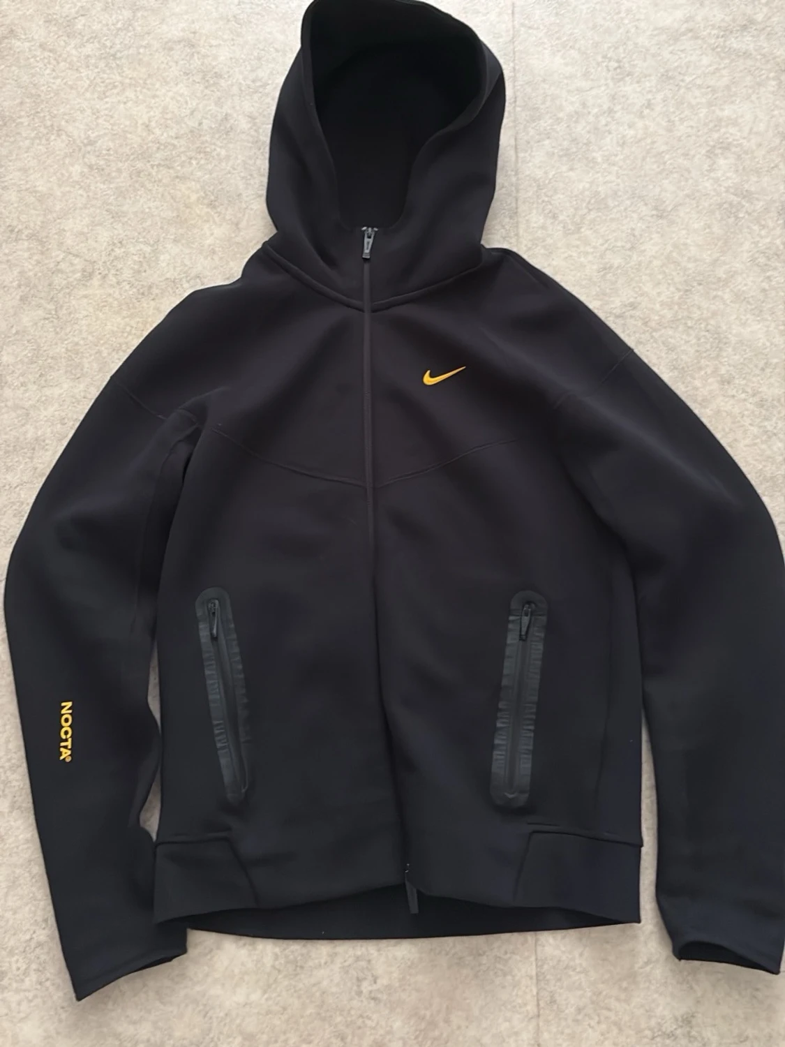 Svart Nike NOCTA hoodie med dragkedja
