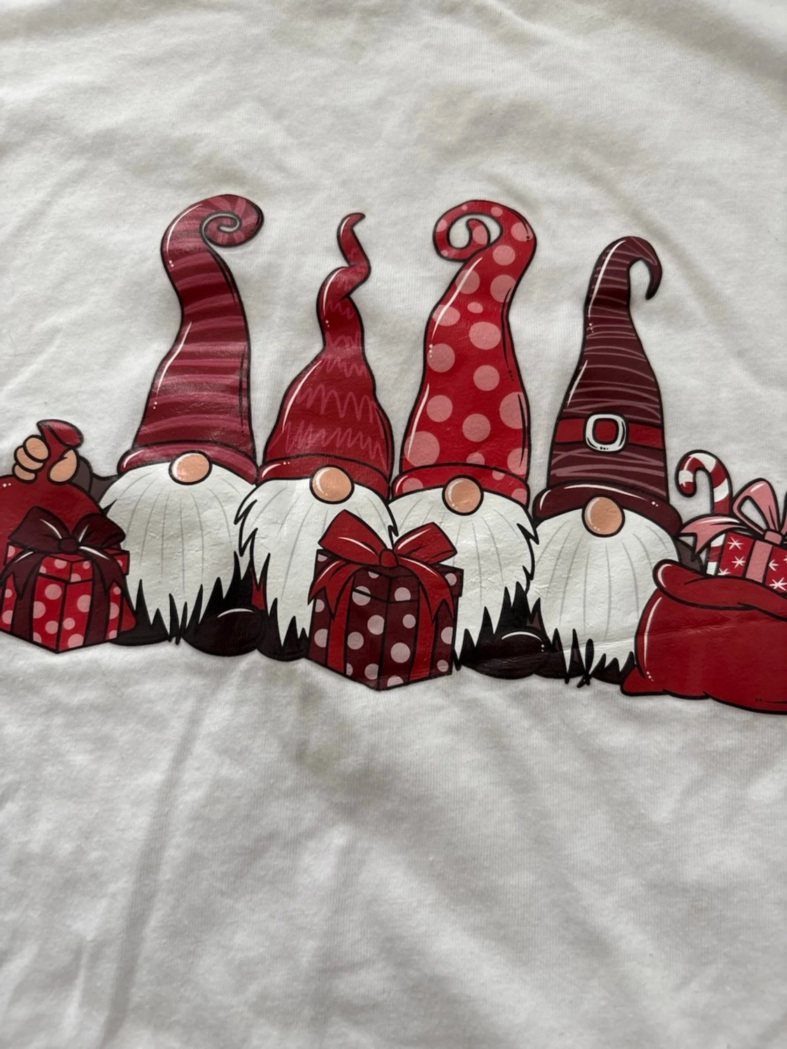 Vit t-shirt med tomtar  - 1