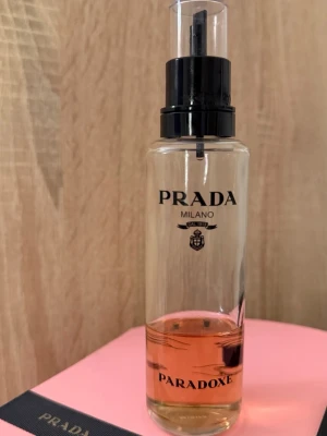 Prada paradoxe refil - 30ml+ kvar av 100ml flaska