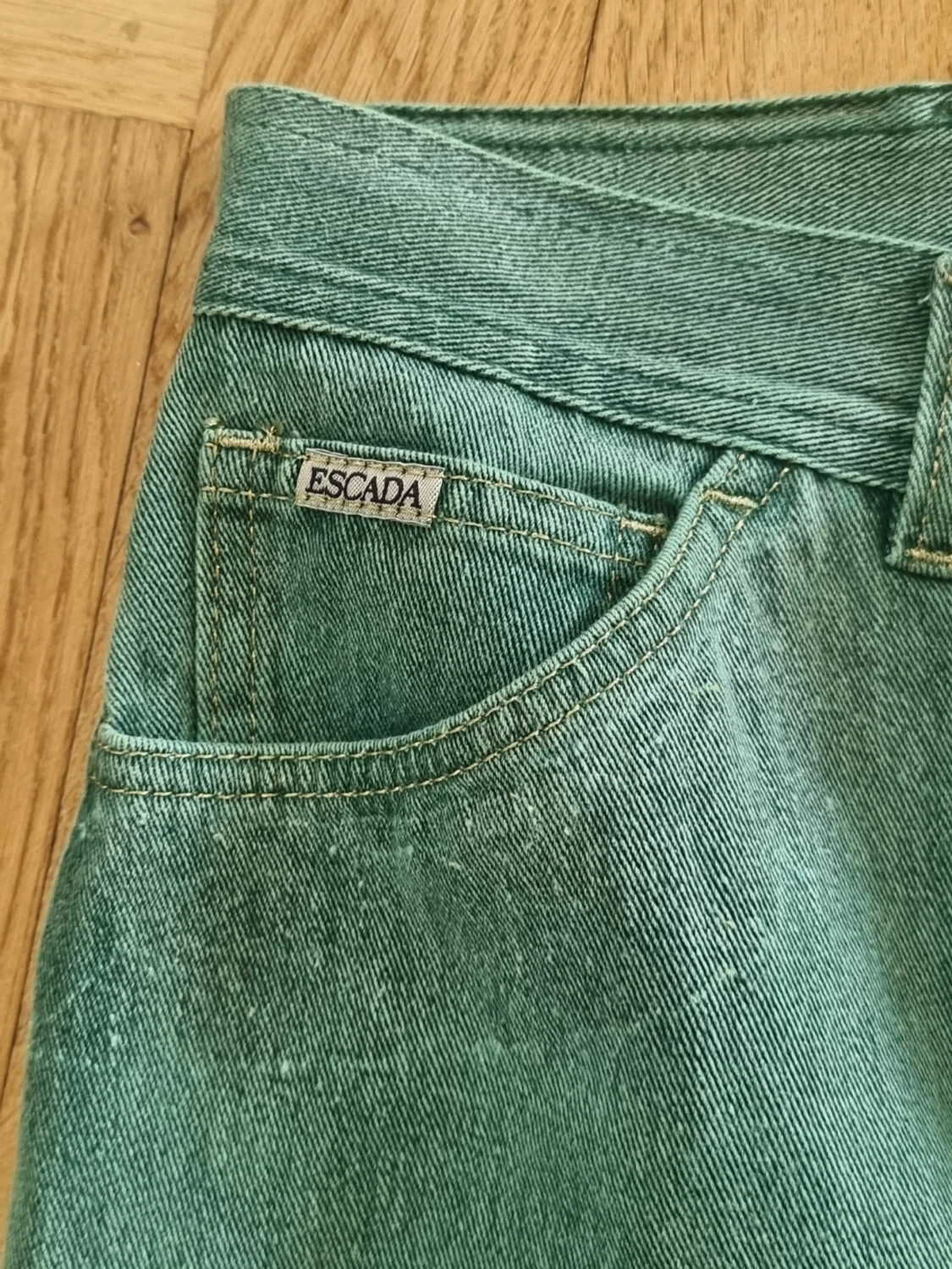 Gröna jeans från Escada - 1