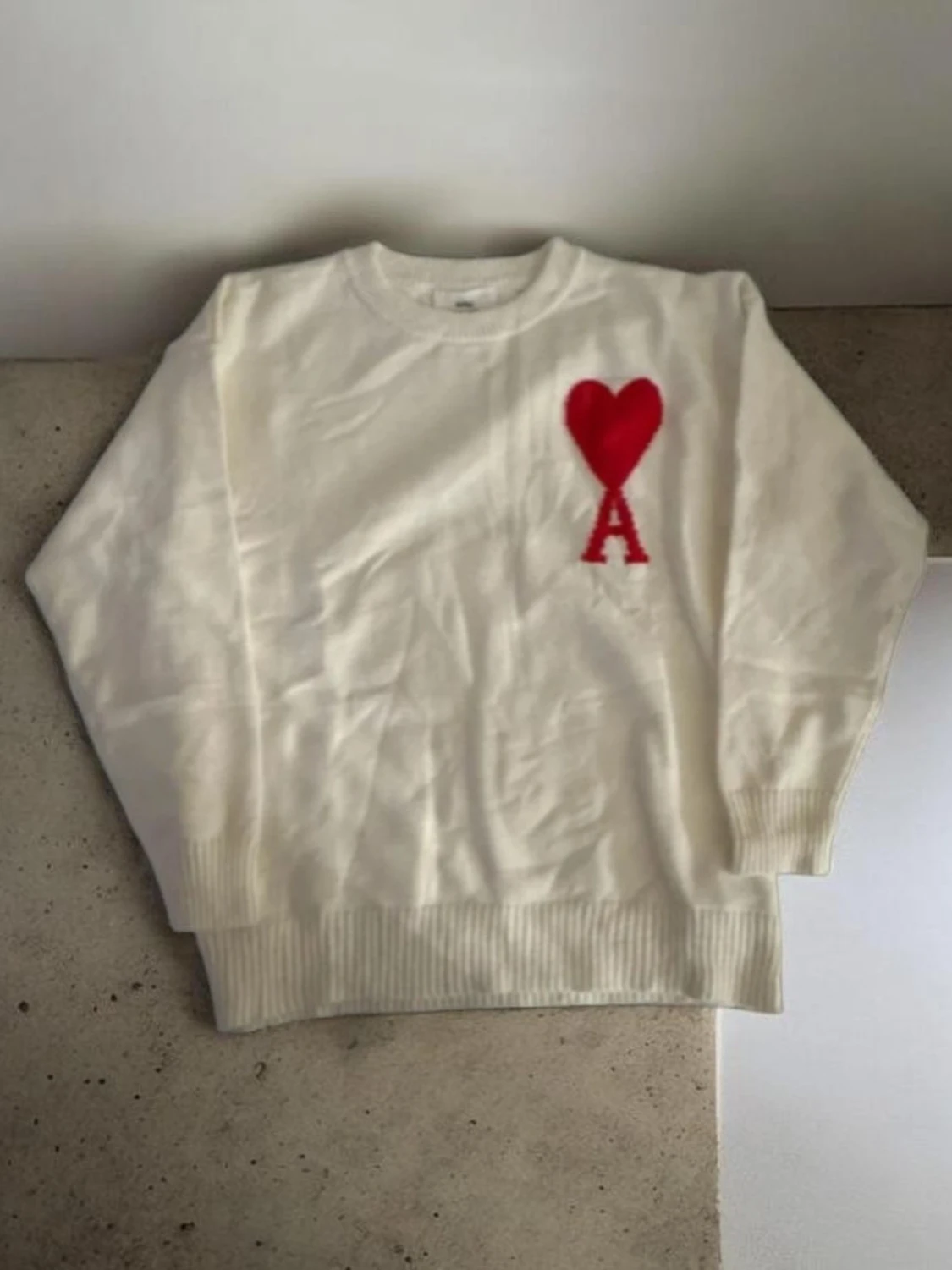 Vit stickad tröja från Ami Paris