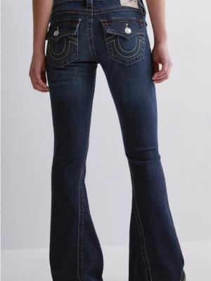 True Religion jeans - Har klippt upp dem där nertill för att de skulle bli lite längre, annars har de inga defekter.