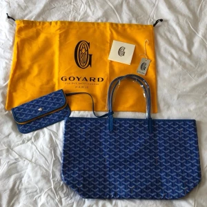 Blå GoY4ard väska - Blå stylist väska med en liten börs för telefon eller annat vid sidan av👜