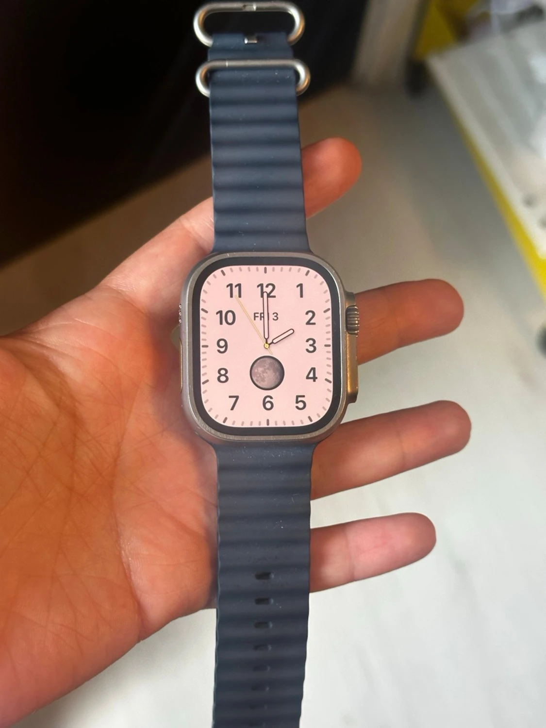 Smartklocka med svart silikonarmband - 3