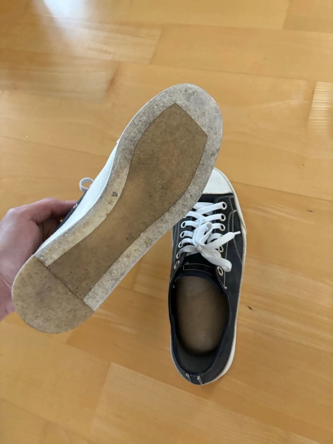Premiata skor 41,5 cm - 2
