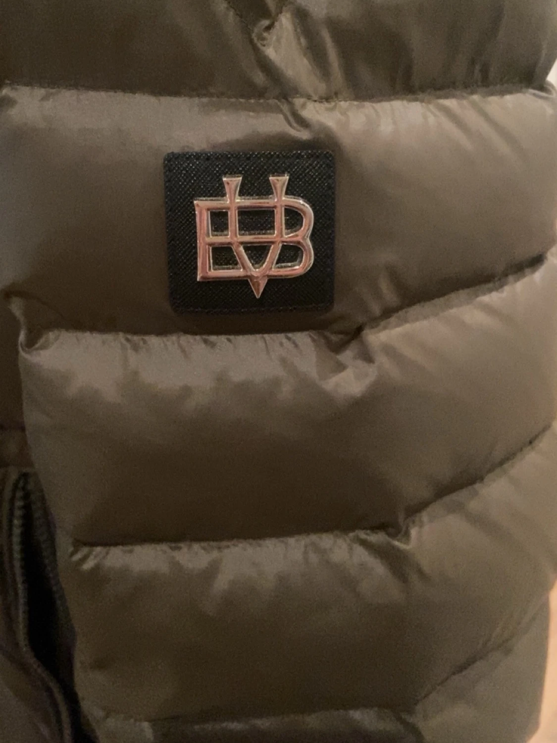 Mörkgrön dunjacka med huva - 3