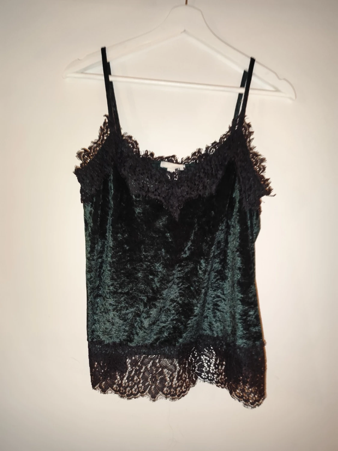 Mörkgrönt sammetslinnemed spets - 2