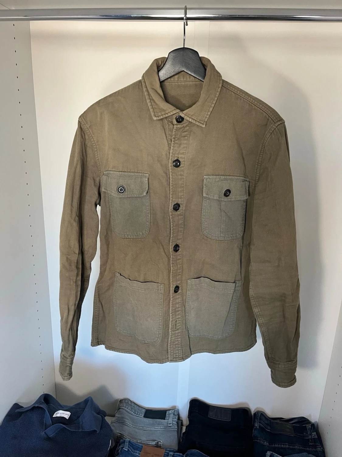 Olivgrön overshirt med fickor - 2