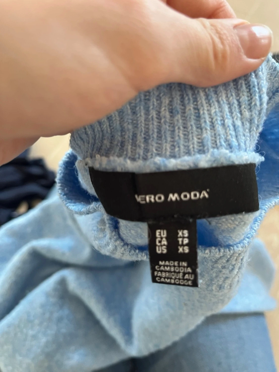 Ljusblå stickad tröja Vero Moda - 1