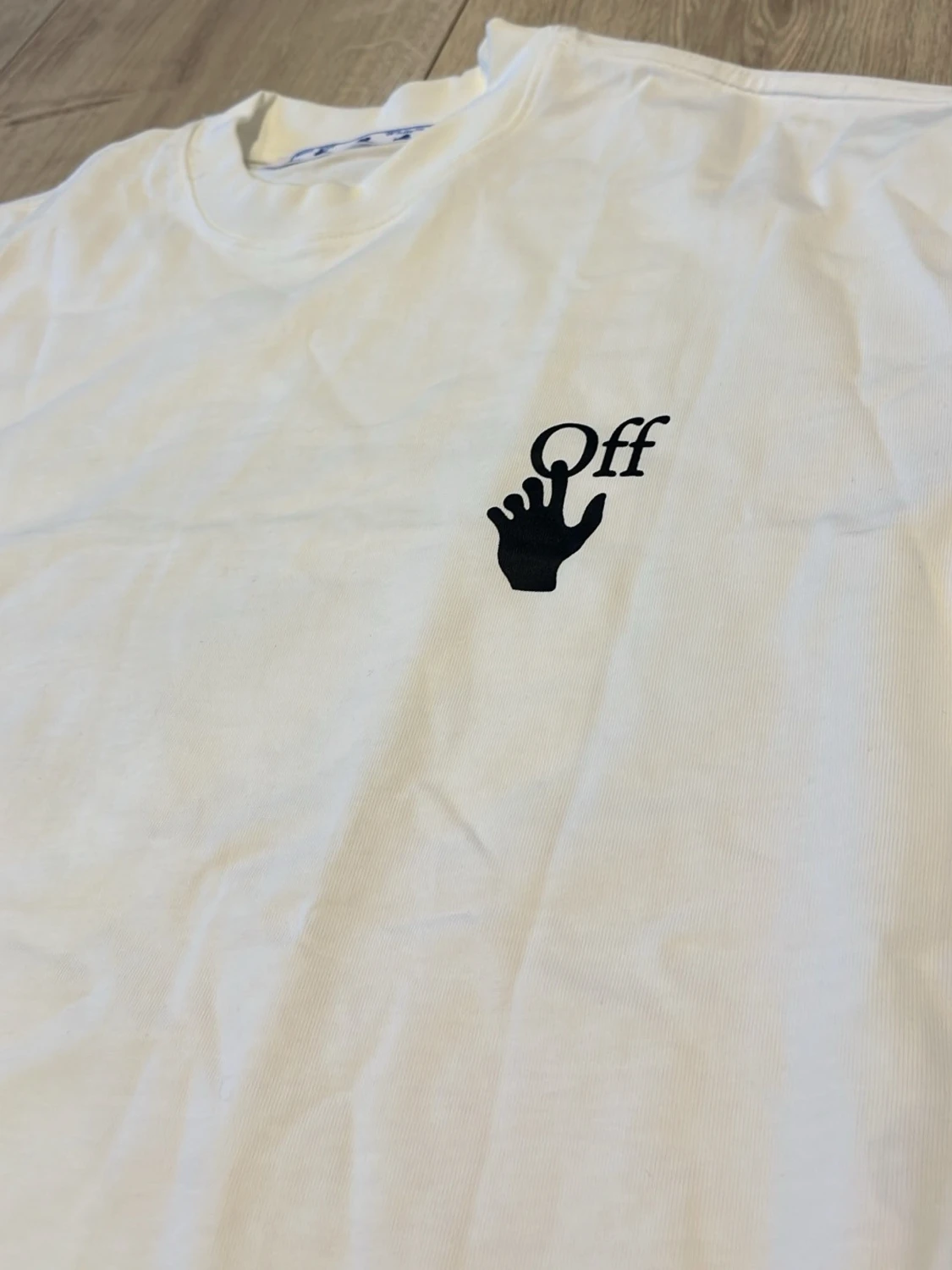 Vit Off-White t-shirt med tryck - 1