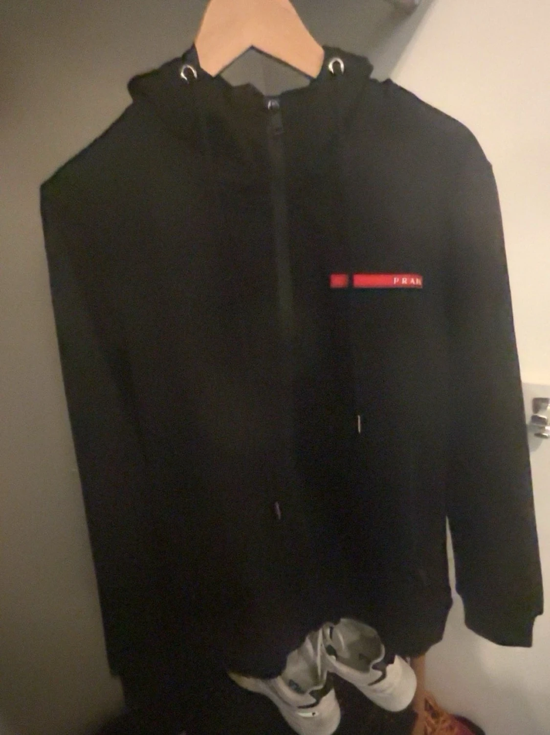 Svart tracksuit-set från Prada - 1