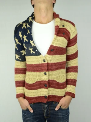 Ralph Lauren USA cardigan  - RALPH LAUREN DENIM & SUPPLY RARE USA CARDIGAN Storlek : XS - women men RL D&S women går lika bra till herr Passform : Normal Användning : Tröjan är i ett fint skick utan defekter Nypris : Cirka 3000SEK Modellen på bilden : 182CM och väger 74KG