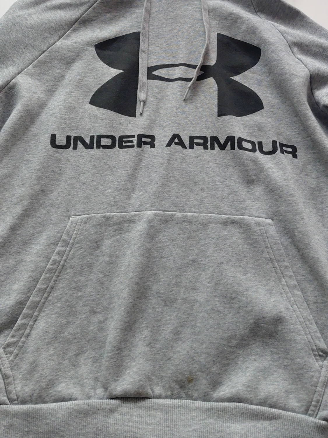 Grå hoodie från Under Armour