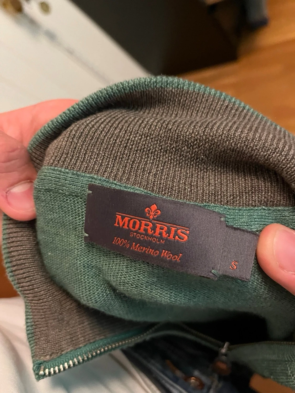 Grön stickad tröja med halvzip - 3