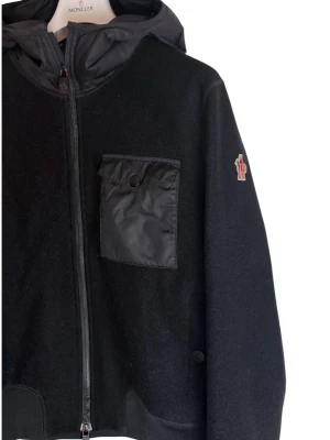 Moncler cardigan ski set - Svart jacka från Moncler. Äkta såklart. Endast seriösa kunder.
