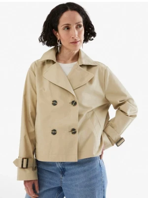 Trenchcoat - Stilren kort trenchcoat i beige från Kappahl. Använd fåtal gånger så inga tecken på användning, säljer eftersom den inte kommer till användning 