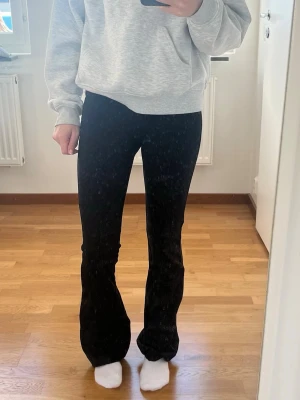 Mjuka byxor - Skit nice mjuka kostymbyxor i bästa skick!!😘