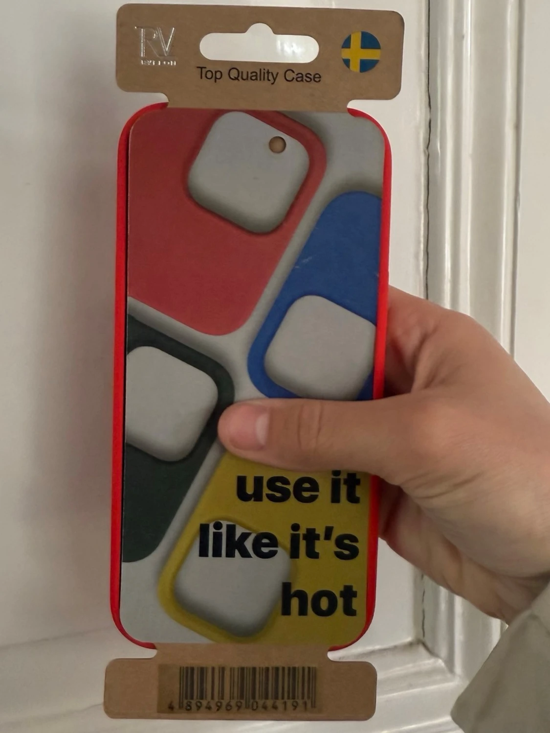 Rött mobilskal i silikon för iPhone 16 Pro Max - 1