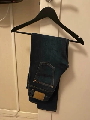 Nudie jeans  - Nudie jeans i mycket fint skick, Måtten är W29 L34 