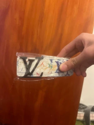 Helt ny hållgörare ingår  - Helt 