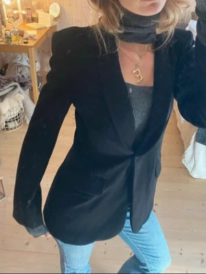 Figursydd kavaj - SÅÅ snygg