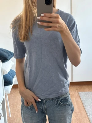 Blå finstickad topp - Supersöt blå stickad topp från Åhléns. I storleken XS, inga defekter och skönt material💗