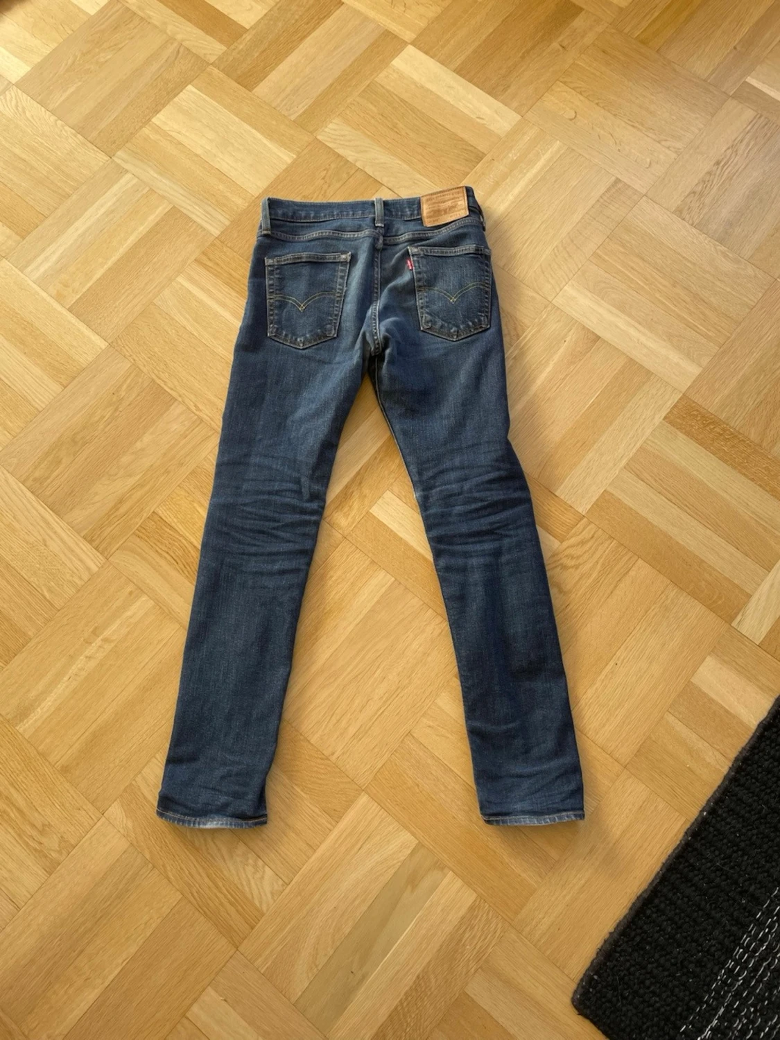 Mörkblå skinny jeans från Levi's - 1