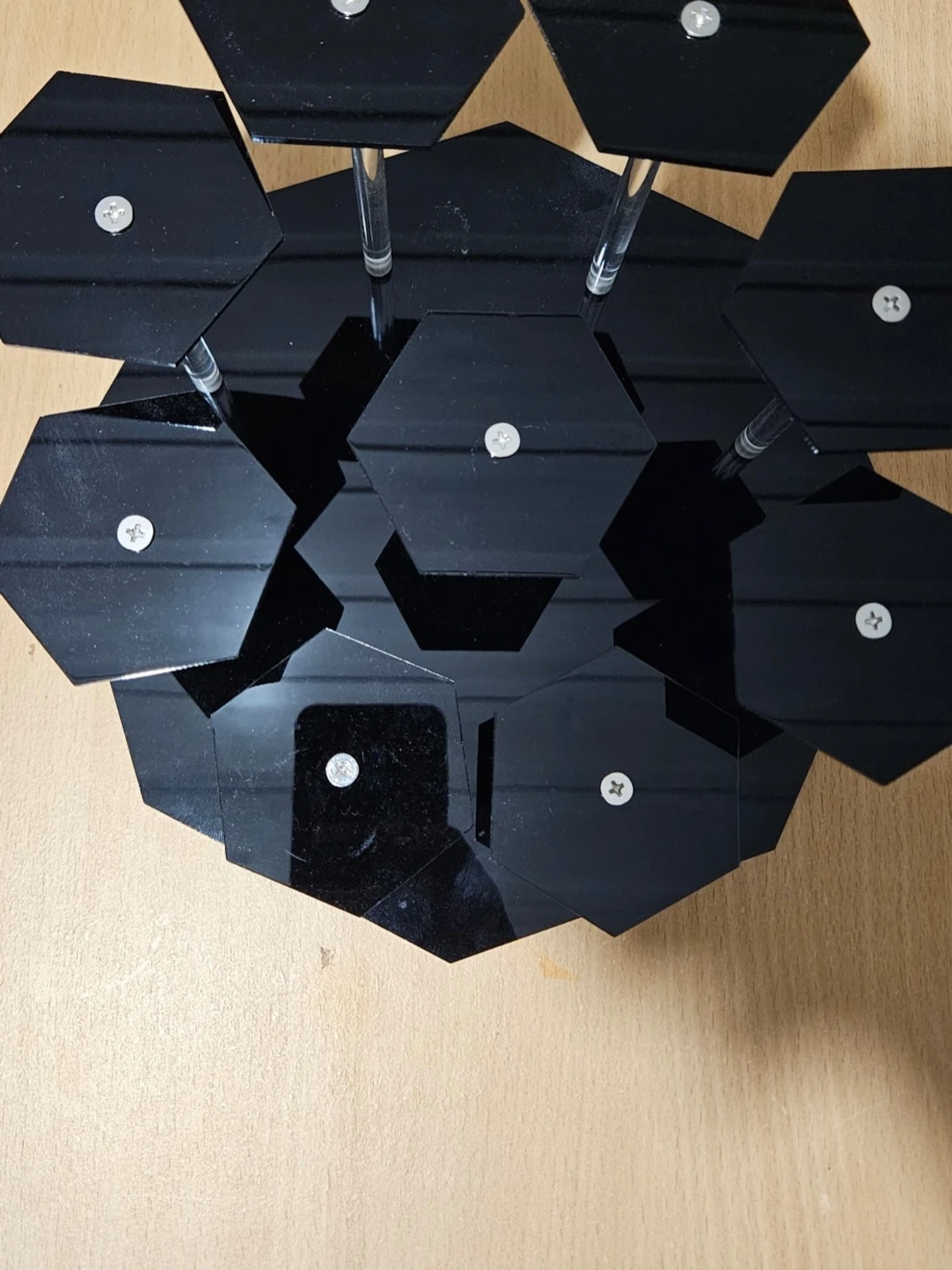 Svart hexagon hyllställ i akryl - 2