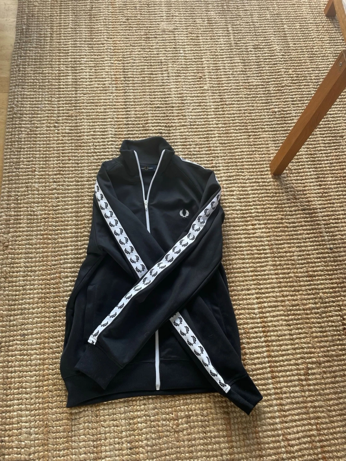 Svart Fred Perry ziptröja