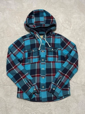 Hollister Hoodieskjorta - Unik Hoodiexskjorta från Hollister, mycket bra skick✅