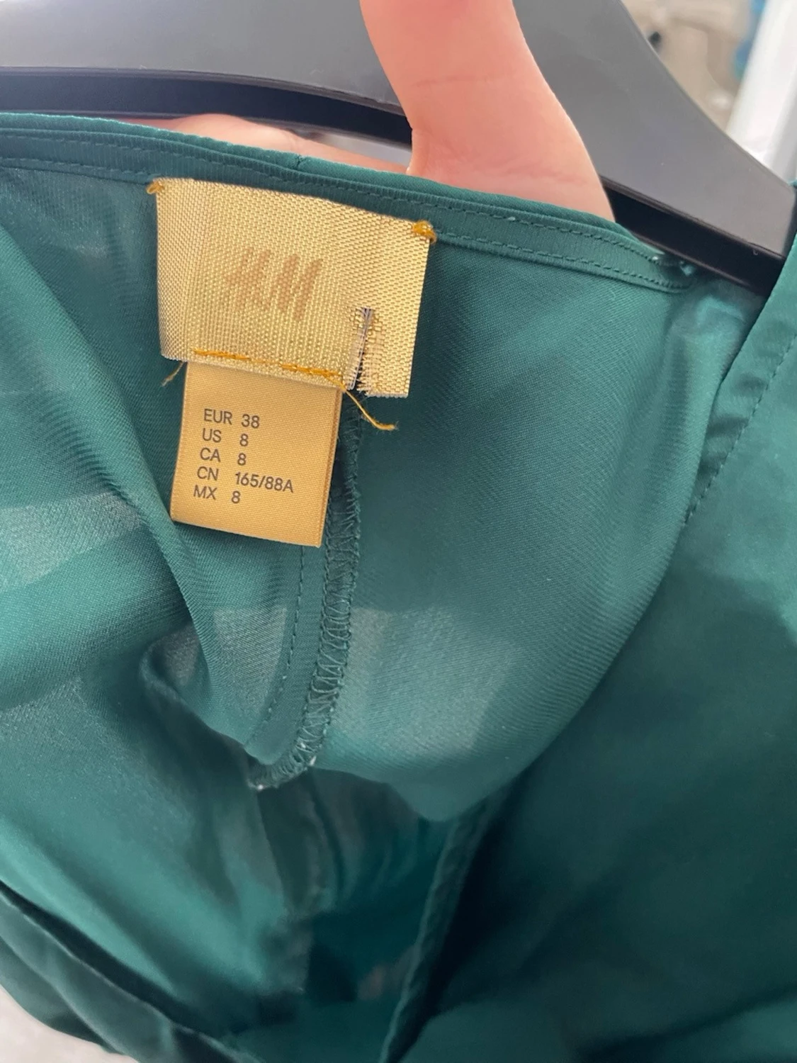 Grön långklänning med v-ringning - 2