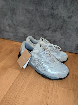 Asics Gel NYC - Helt Oanvända!