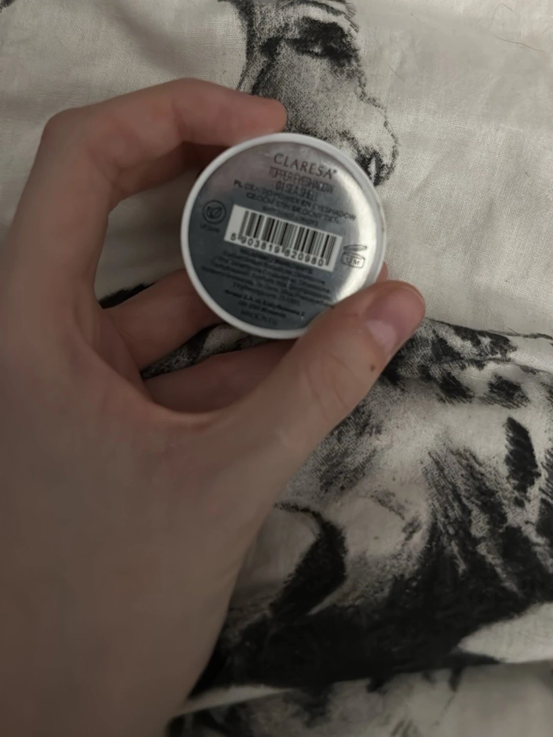 VIT GLITTRIG ÖGONSKUGGA LARESA - 2