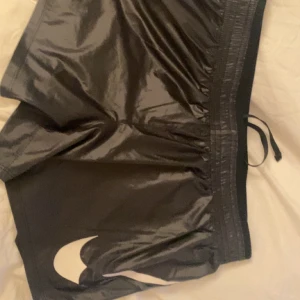 Shorts - Träningsshorts från nike, nyskick☺️