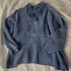 Blå stickad tröja - Nytt skick. Oversized form💙