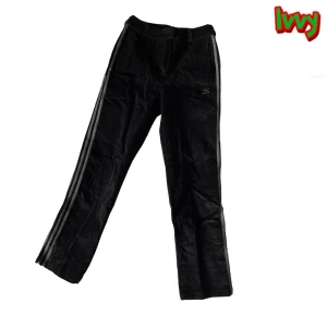 Svarta mjukis byxor  - Svarta mjukis byxor 