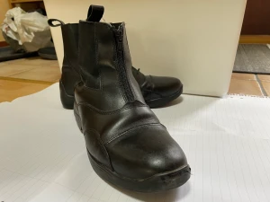 Jodhpurs - Snygga Jodhpurs med vinterfoder på insidan. Storlekar 38