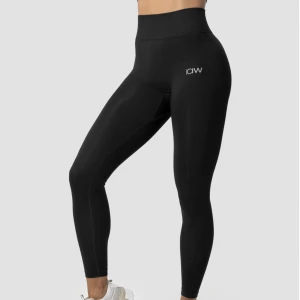 ICIW Tights - ICIW Define Seamless Tights i svart, storlek xs. Fint skick.