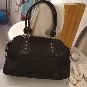 D& G hand väska - I mycket bra skick