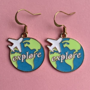 Explore örhängen 💙 - Nickelfria krokar och fri frakt 💙