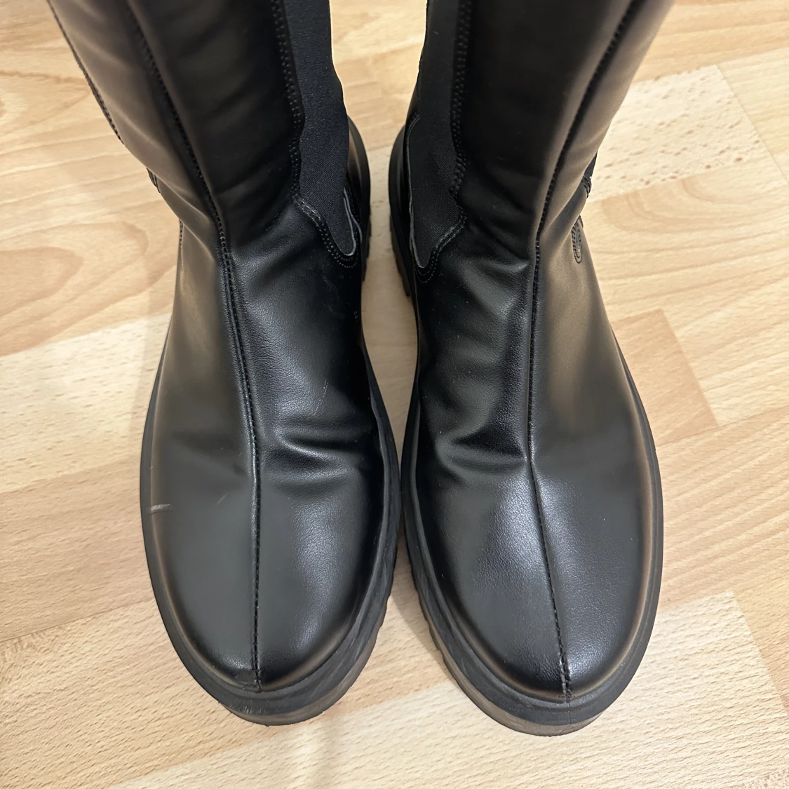 Boots - 90