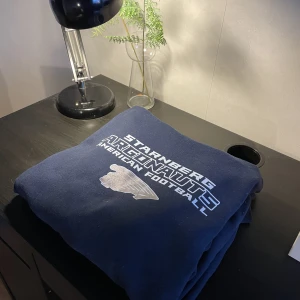Vintage Hoddie - Starnberg Argonaute American Fotball, använd ett fåtal gånger. 