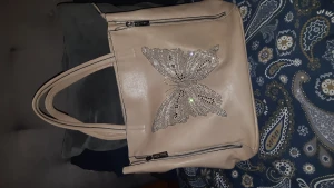 Eternel väska - Anv men är i fint skick.