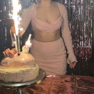 Oh polly tröja  - Helt ny oh polly tröja som endas är använd en gång på min 18 års fest. Liten i storlek 